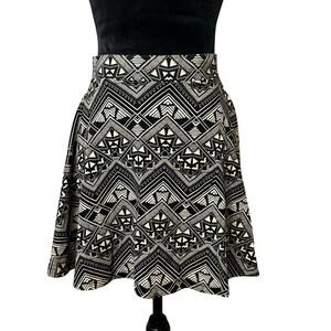 Victoria’s Secret‎ PINK Black & White Stretch Skater Skirt Size Small